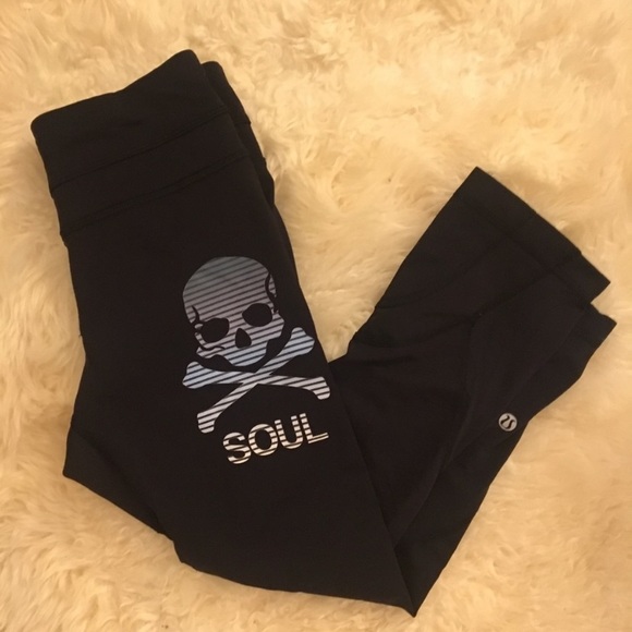 soulcycle Pants - SoulCycle Lululemon Capris